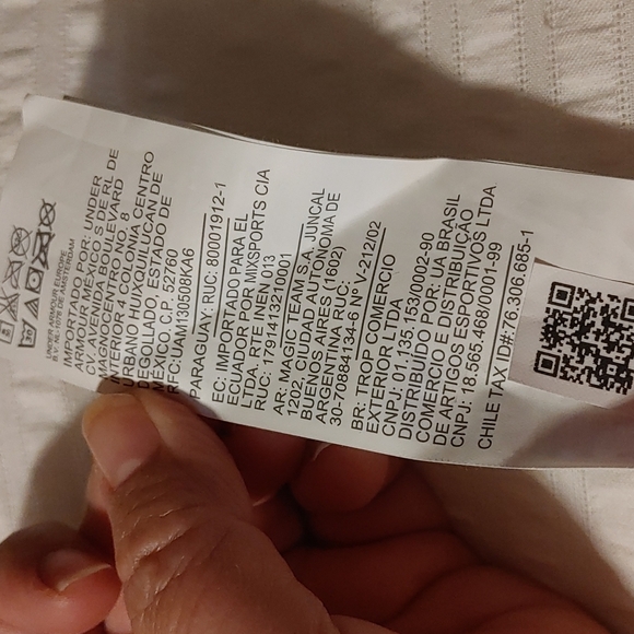 NWT Under Armour Women's Black & White Medium Racerback Sports Bra - Picture 5 of 5